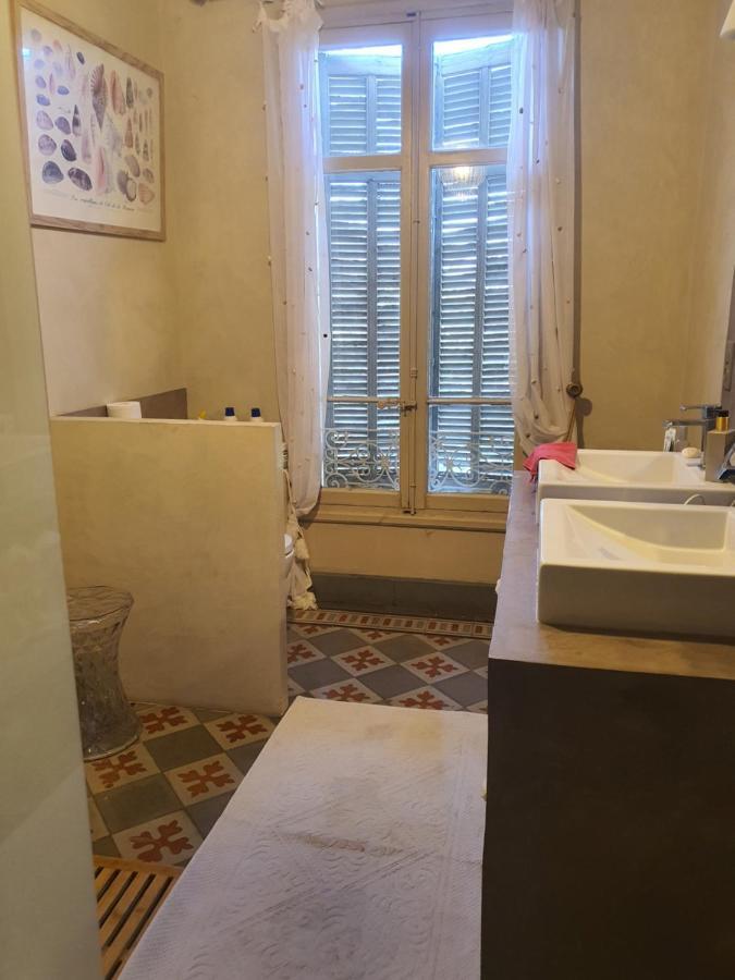 ホテル Manoir En Crau アルル エクステリア 写真